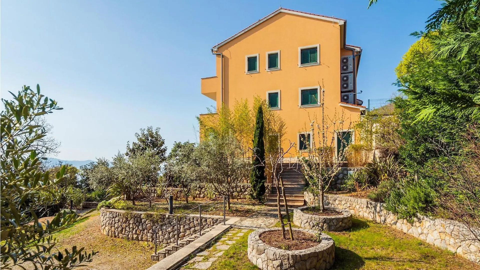 4 Bedroom Lovely Apartment In Mošćenička Draga Croazia